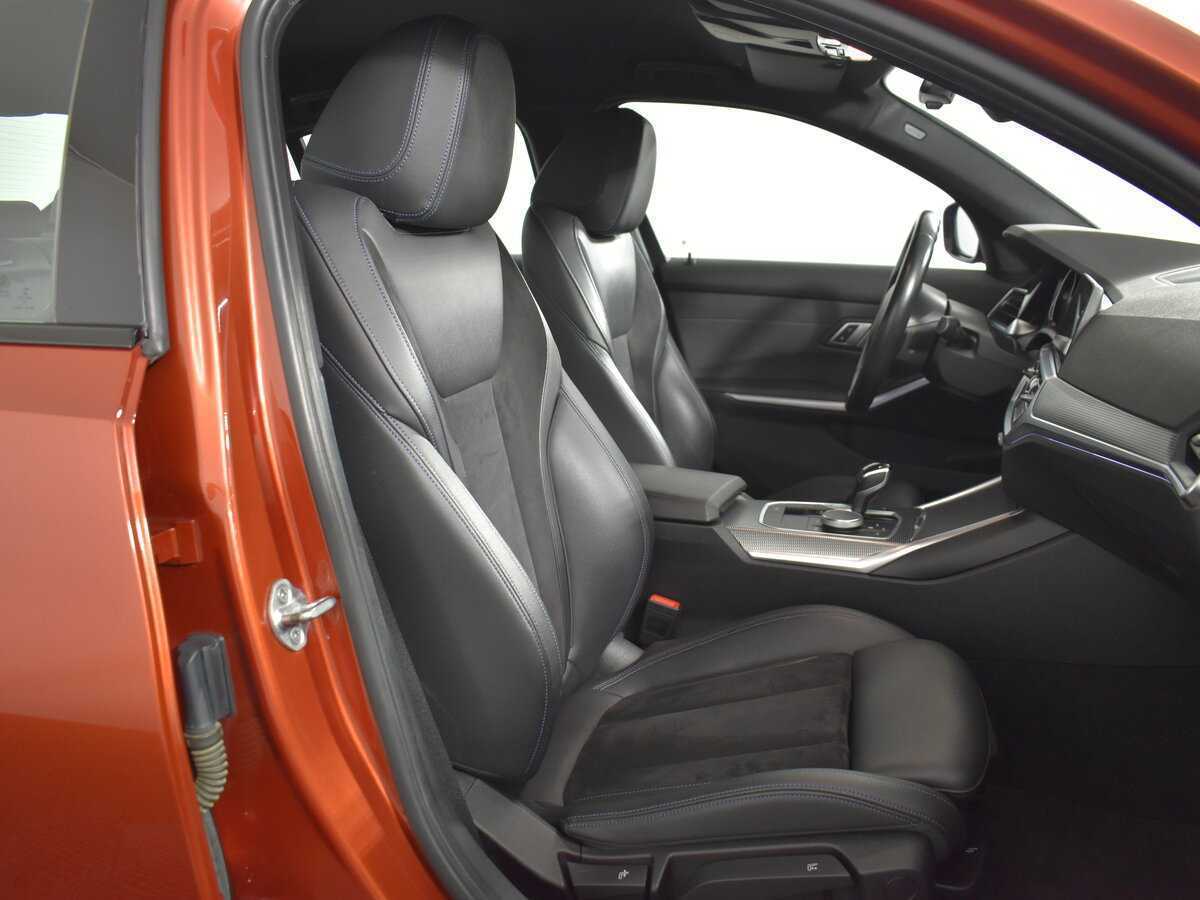 BMW 3 серии с пробегом — 2020 год. Фото: #19