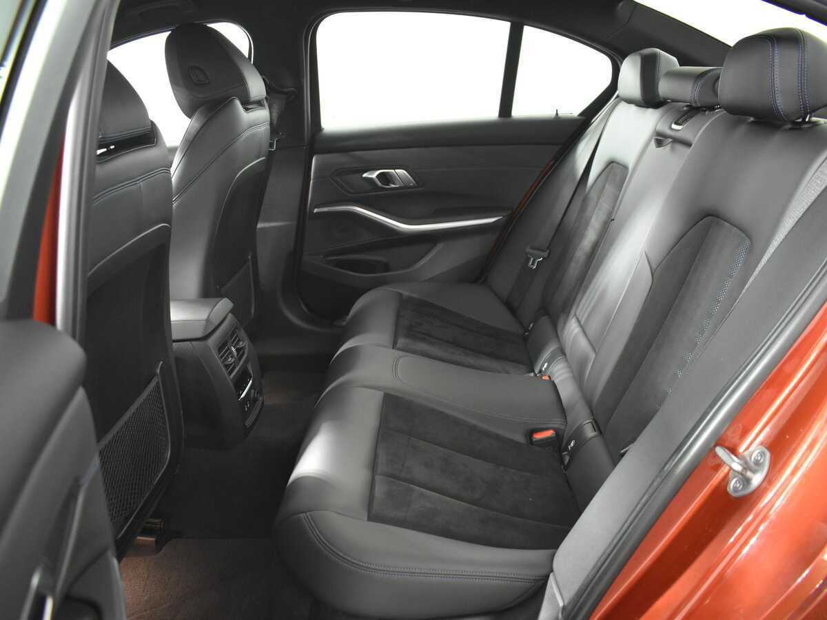 BMW 3 серии с пробегом — 2020 год. Фото: #20