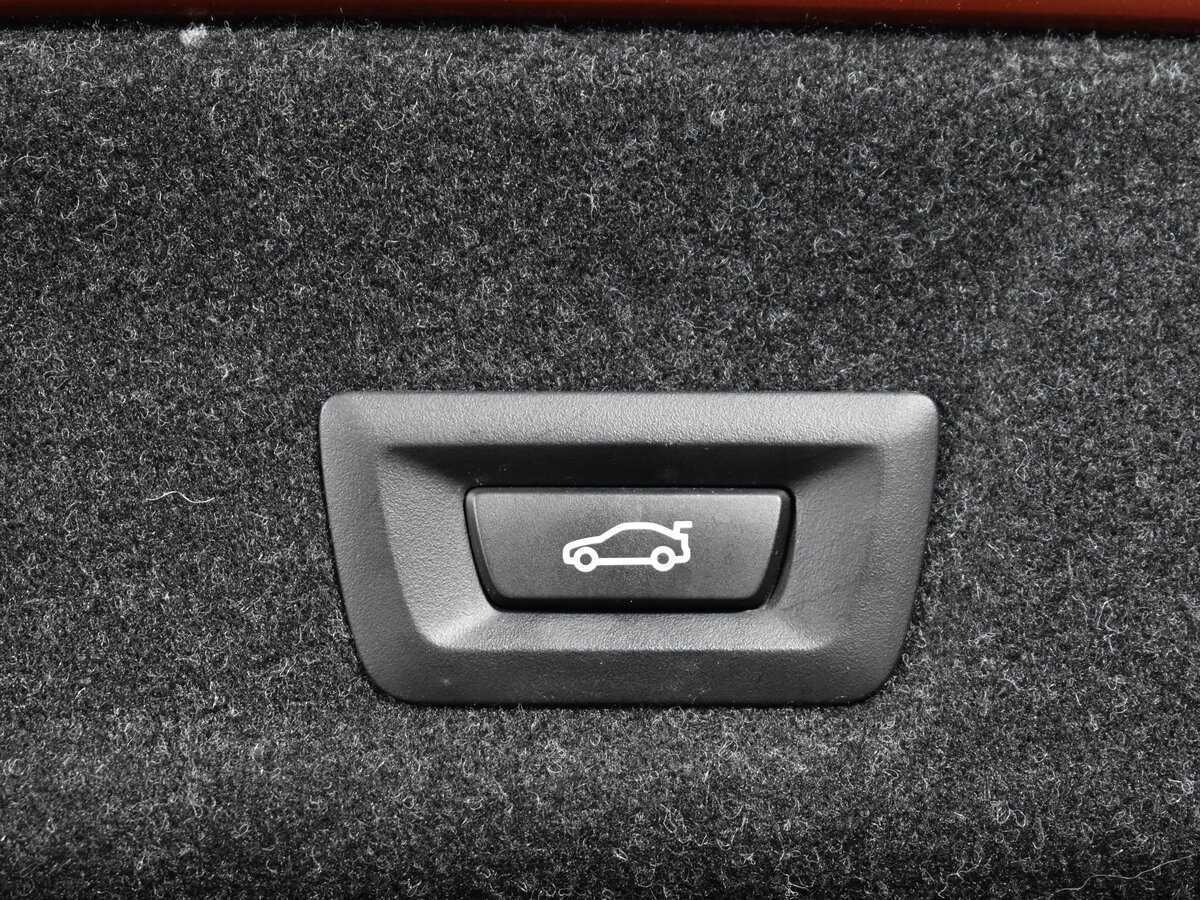 BMW 3 серии с пробегом — 2020 год. Фото: #22