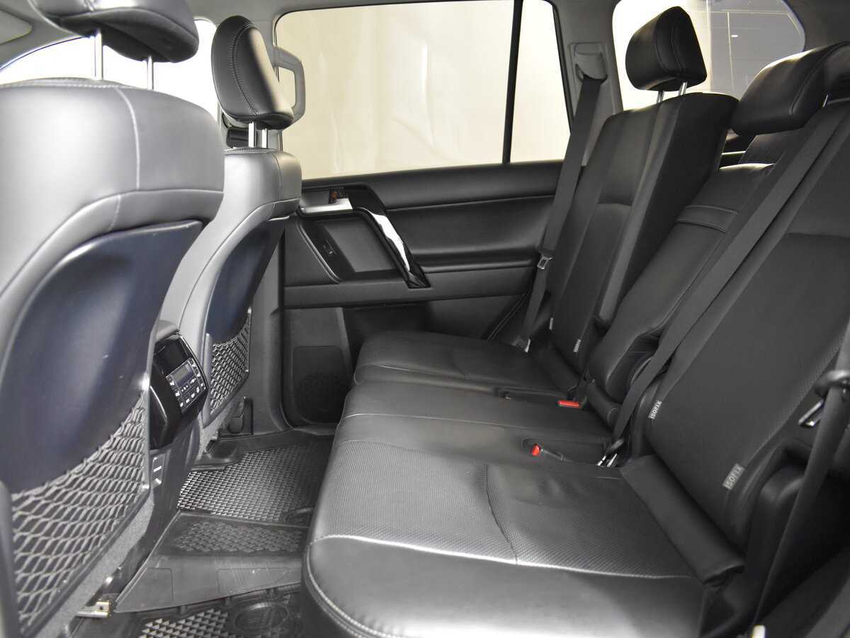 Toyota Land Cruiser Prado с пробегом — 2020 год. Фото: #6