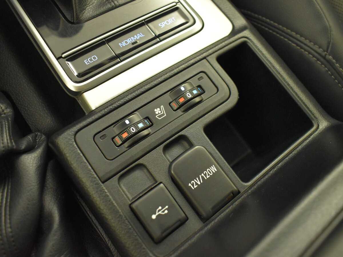 Toyota Land Cruiser Prado с пробегом — 2020 год. Фото: #15