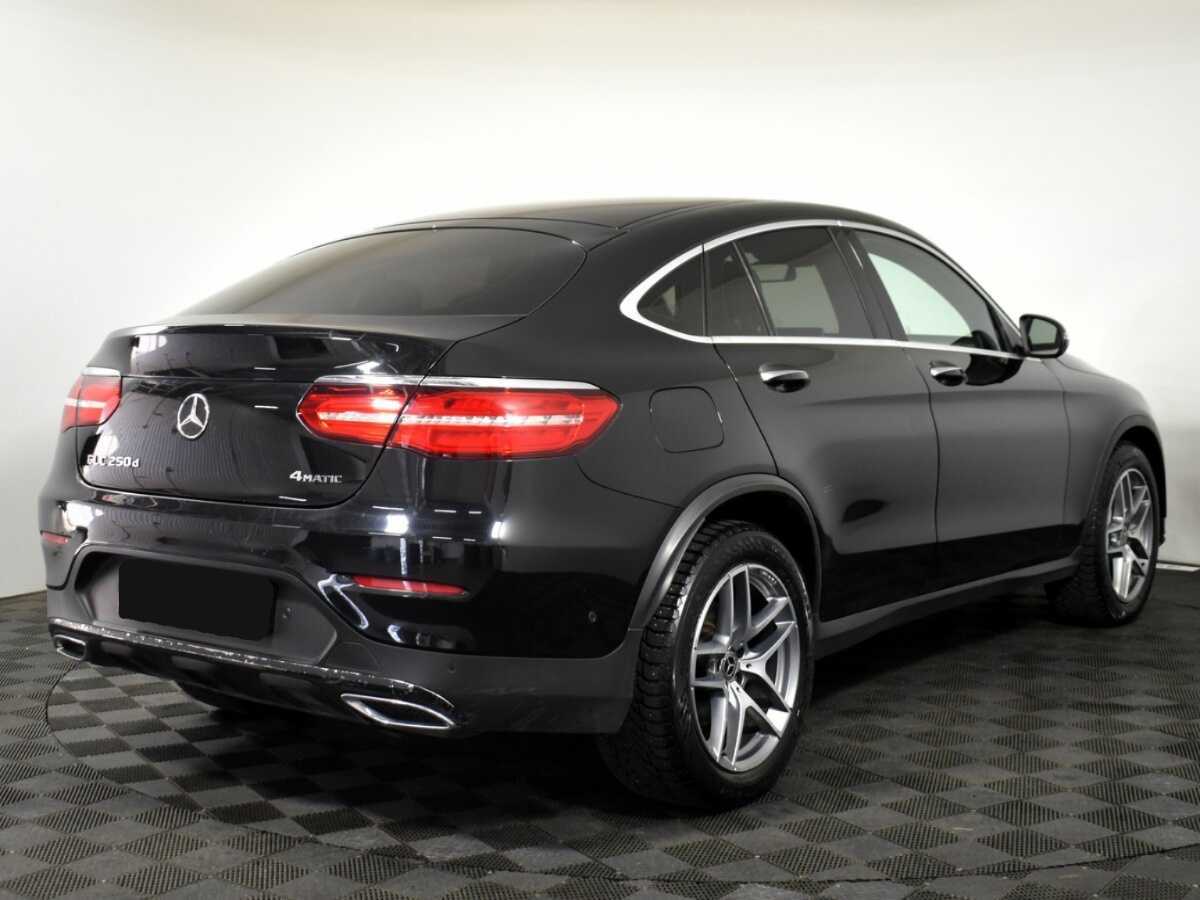 Mercedes-Benz GLC Coupe с пробегом — 2017 год. Фото: #3