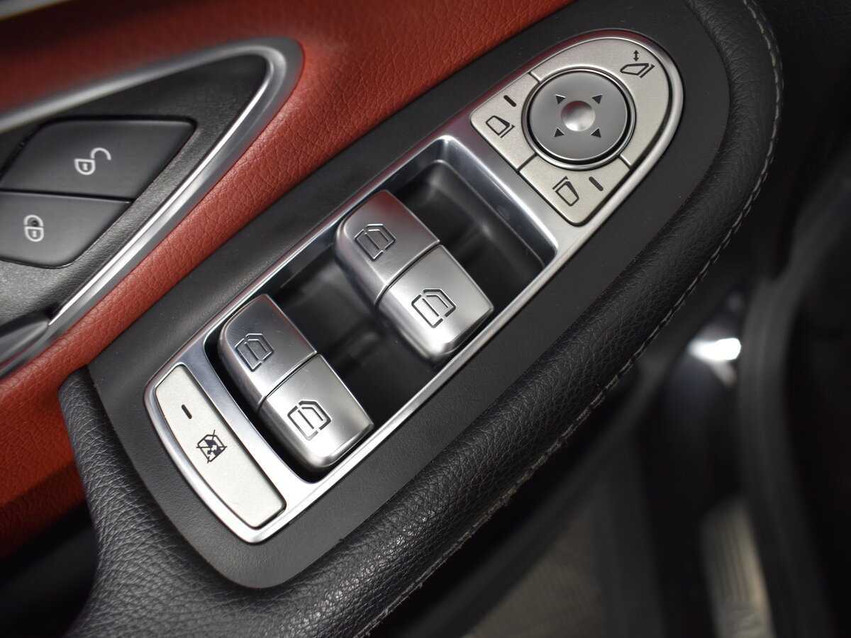 Mercedes-Benz GLC Coupe с пробегом — 2017 год. Фото: #8