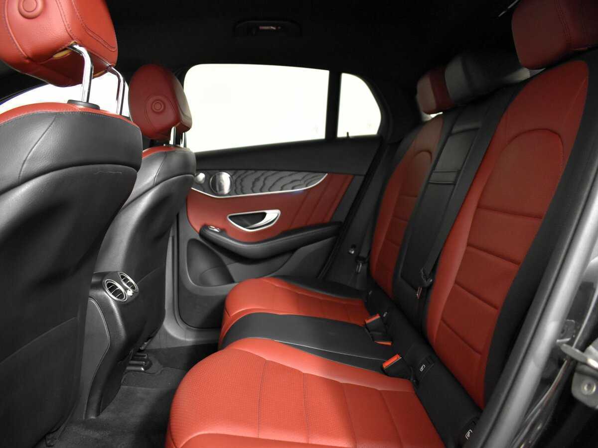 Mercedes-Benz GLC Coupe с пробегом — 2017 год. Фото: #9