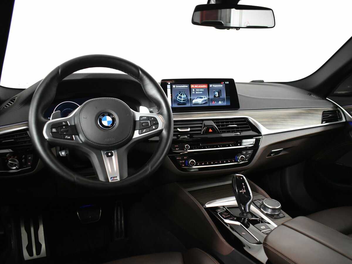 BMW 5 серии с пробегом — 2019 год. Фото: #13
