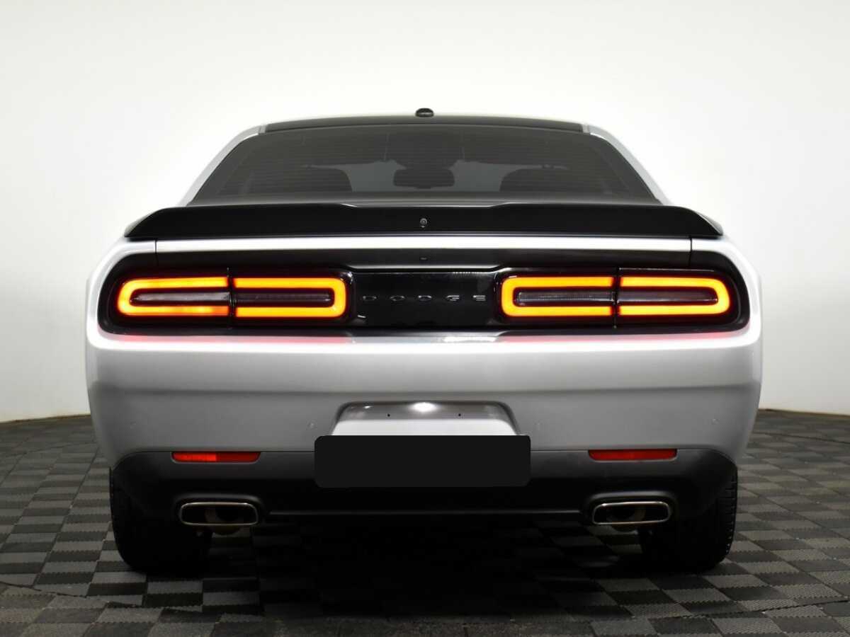Dodge Challenger с пробегом — 2020 год. Фото: #4