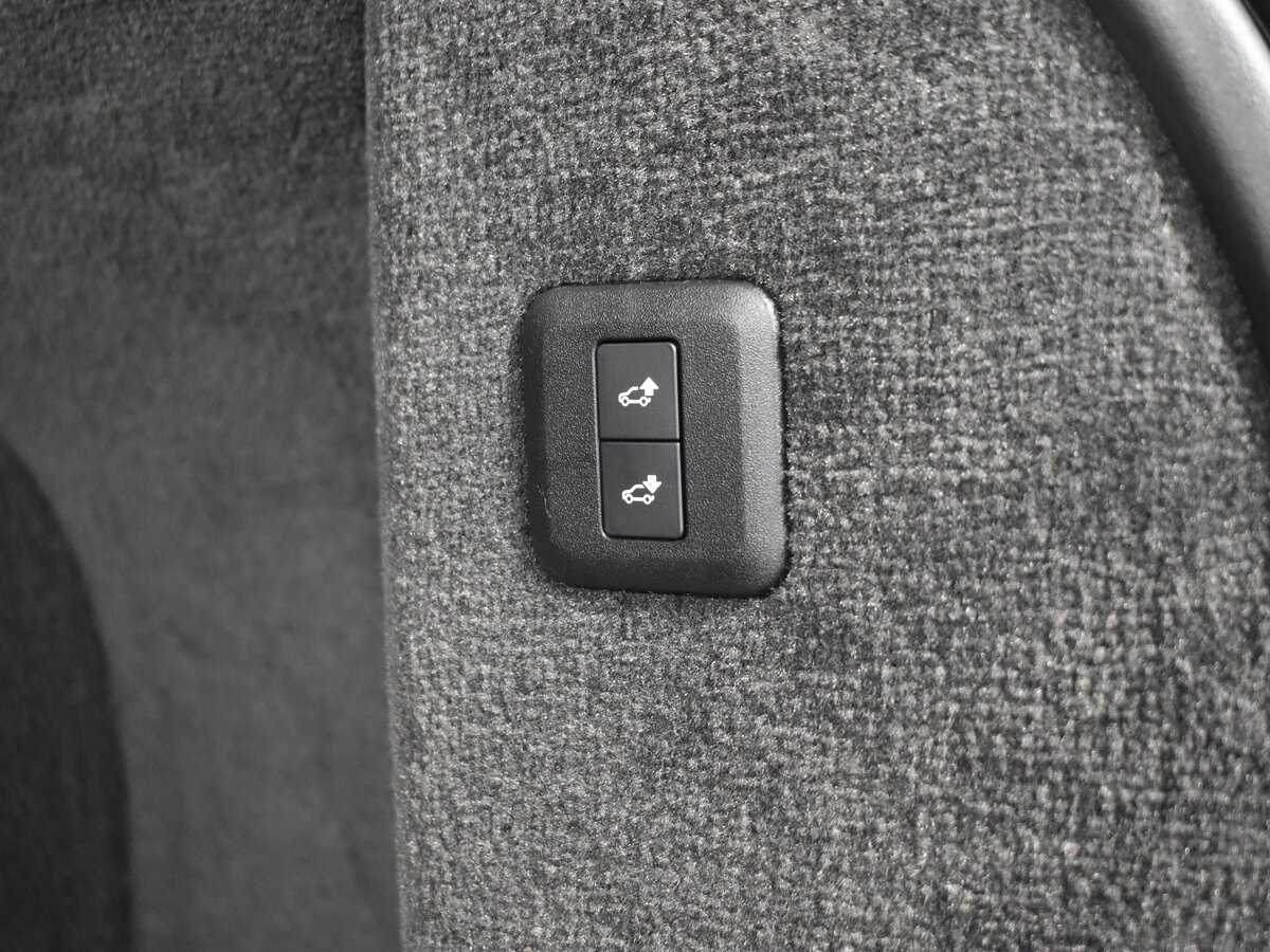 Land Rover Range Rover Sport с пробегом — 2020 год. Фото: #7