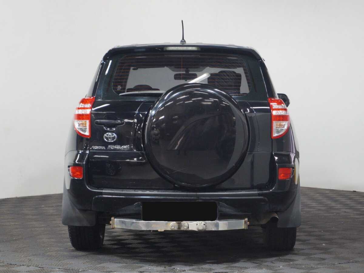 Toyota RAV4 с пробегом — 2011 год. Фото: #2