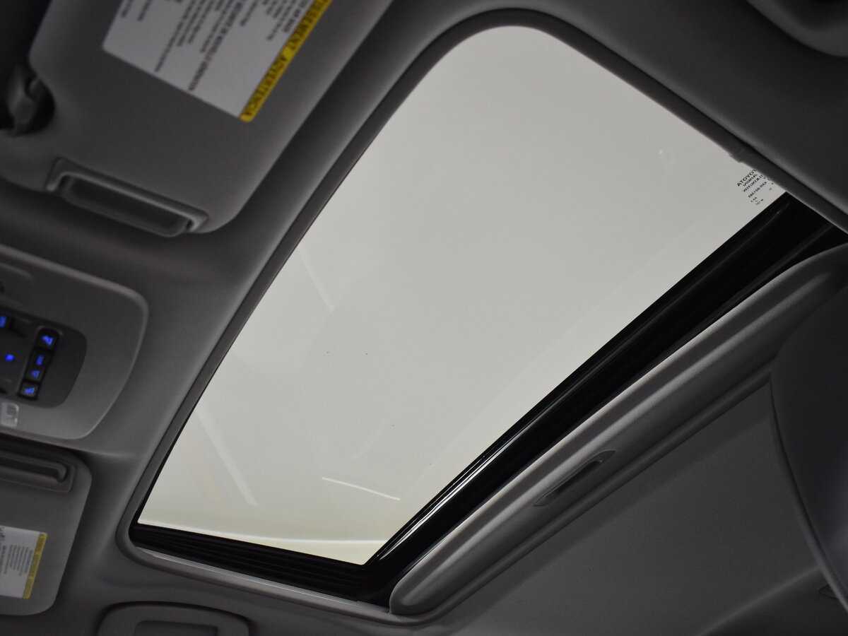 Toyota Camry с пробегом — 2022 год. Фото: #10