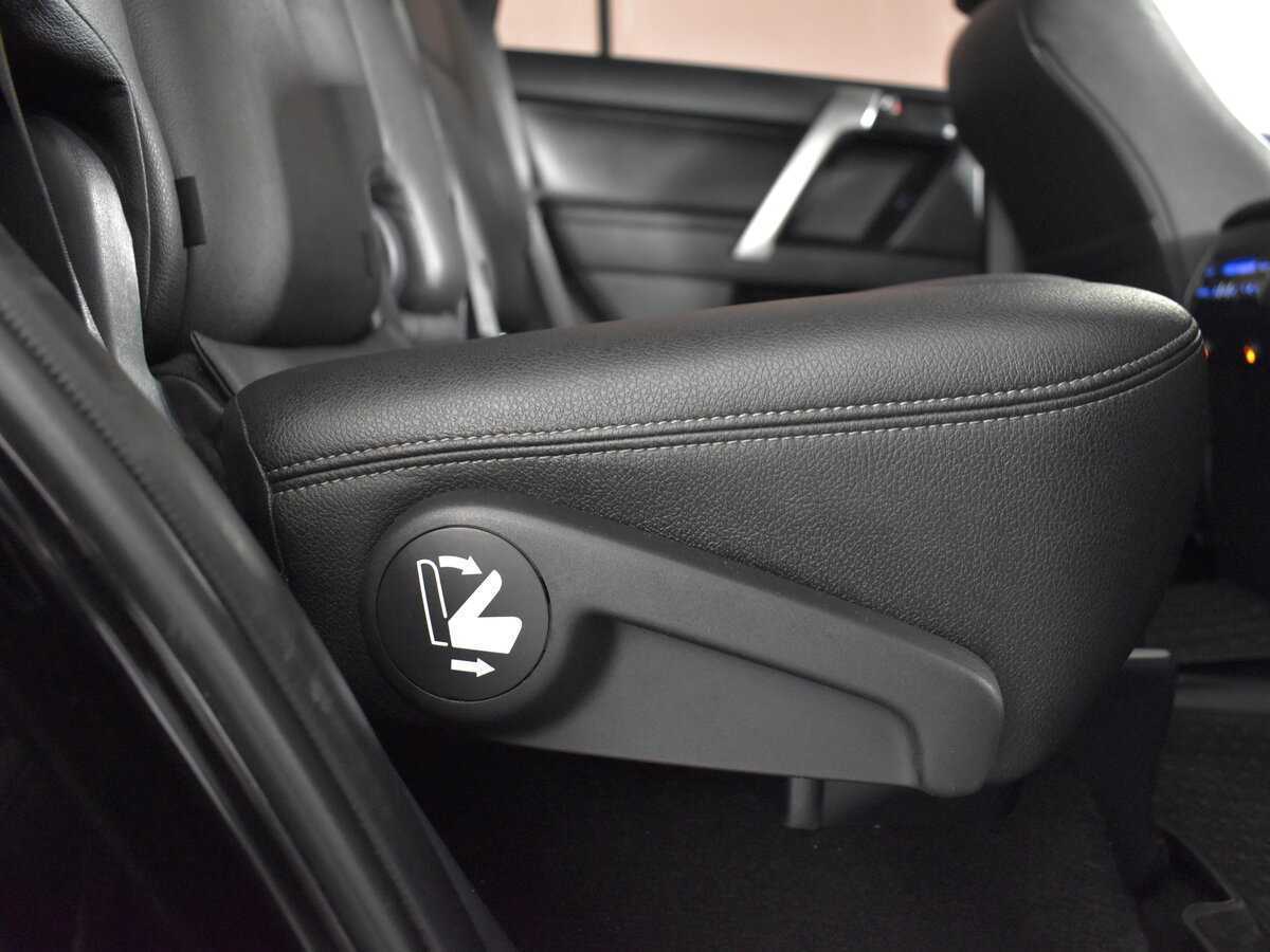 Toyota Land Cruiser Prado с пробегом — 2018 год. Фото: #12