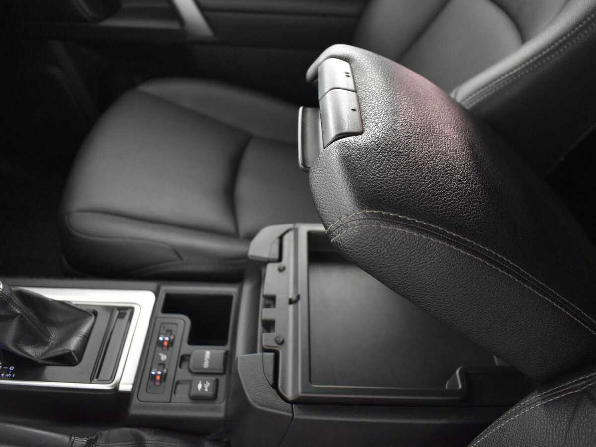 Toyota Land Cruiser Prado с пробегом — 2018 год. Фото: #20