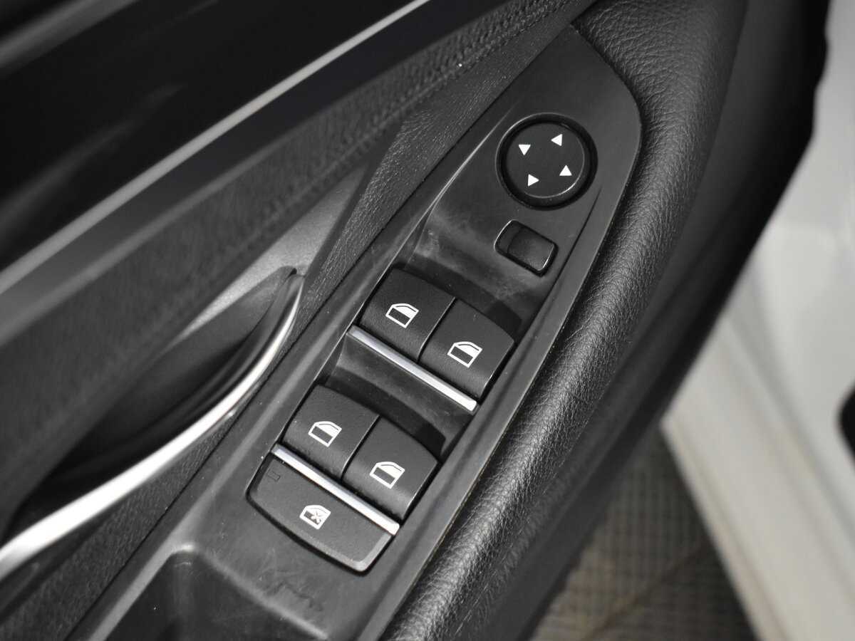 BMW 5 серии с пробегом — 2016 год. Фото: #8