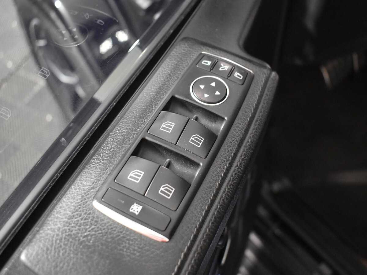 Mercedes-Benz G-Класс с пробегом — 2012 год. Фото: #8