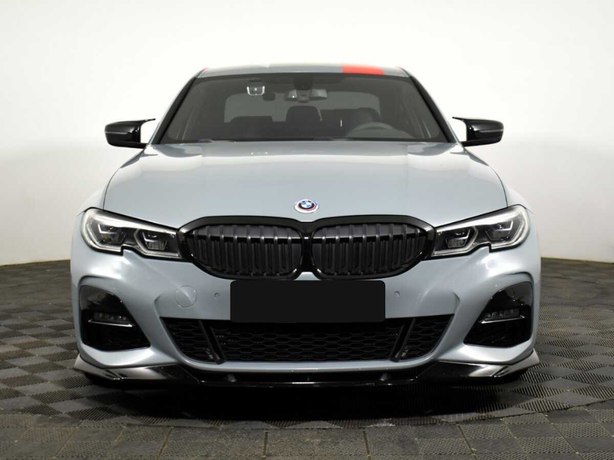 BMW 3 серии с пробегом — 2019 год. Фото: #1