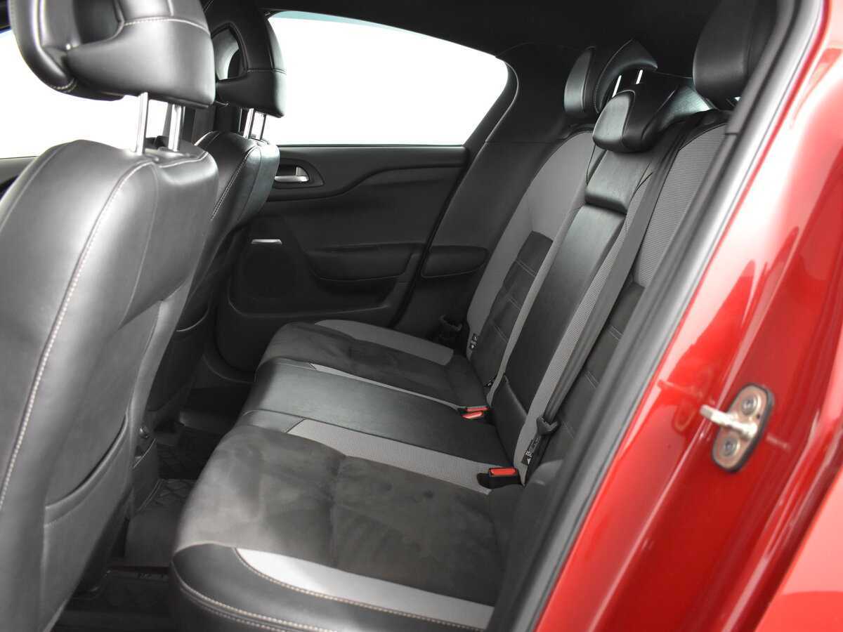 DS 4 с пробегом — 2016 год. Фото: #6