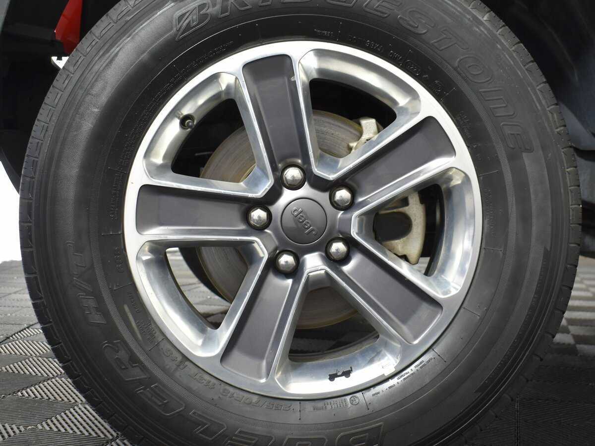 Jeep Wrangler с пробегом — 2021 год. Фото: #9