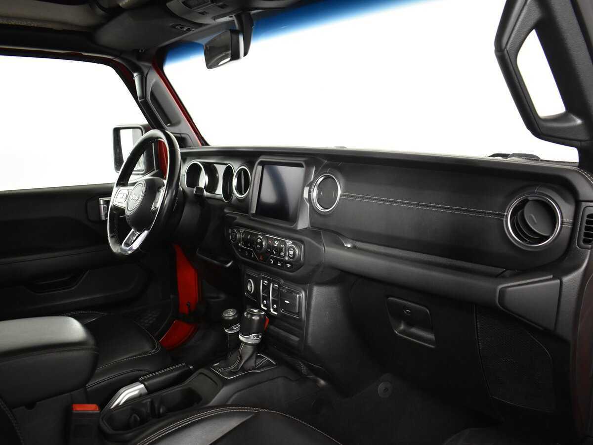 Jeep Wrangler с пробегом — 2021 год. Фото: #13
