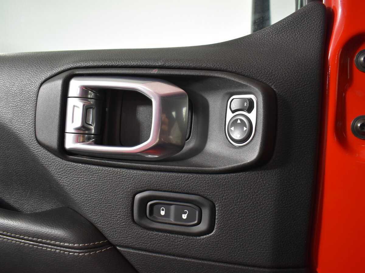 Jeep Wrangler с пробегом — 2021 год. Фото: #15