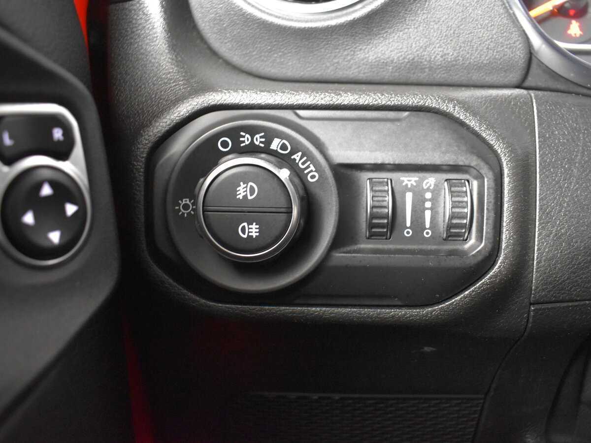 Jeep Wrangler с пробегом — 2021 год. Фото: #16