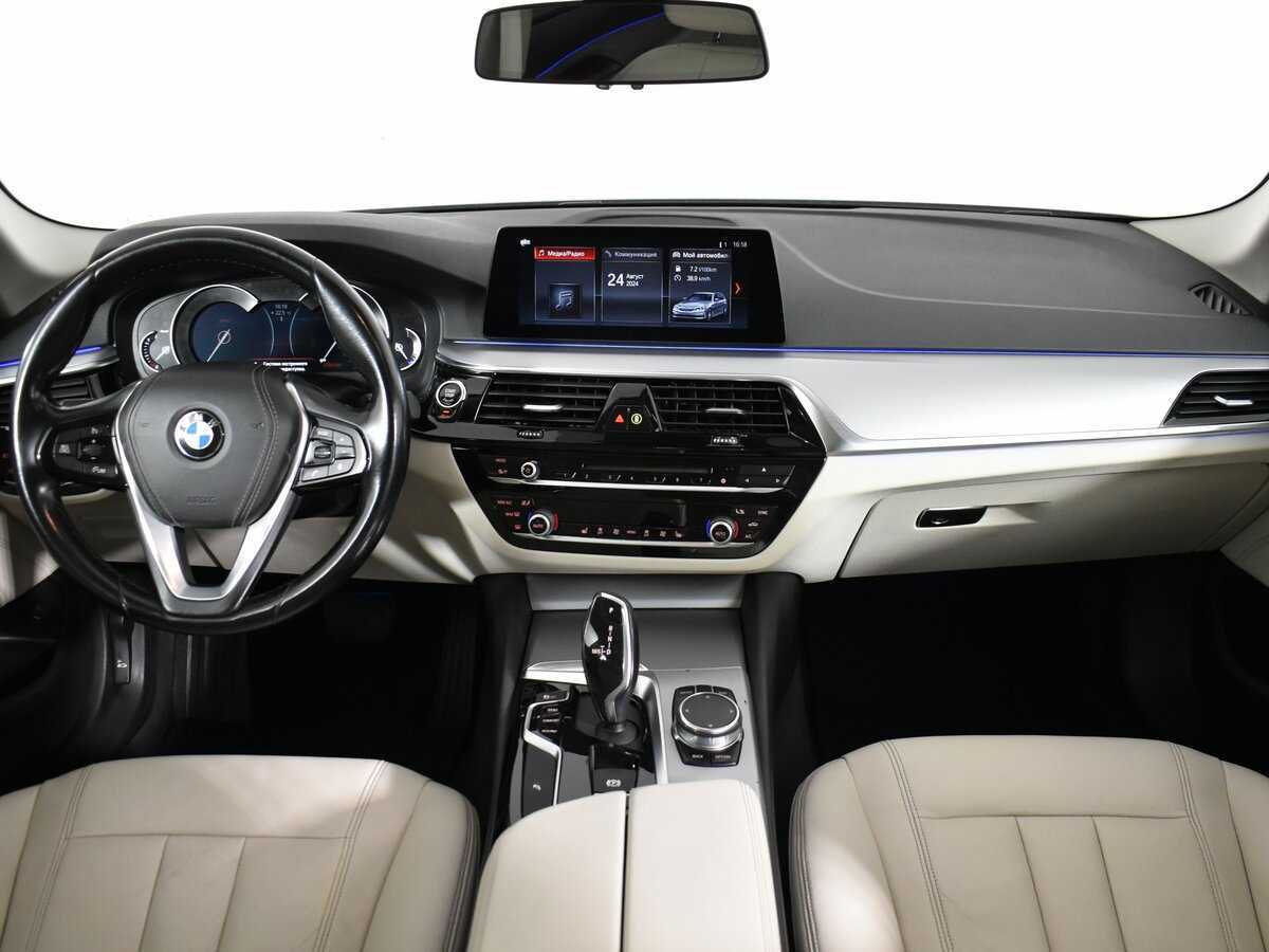 BMW 5 серии с пробегом — 2018 год. Фото: #14