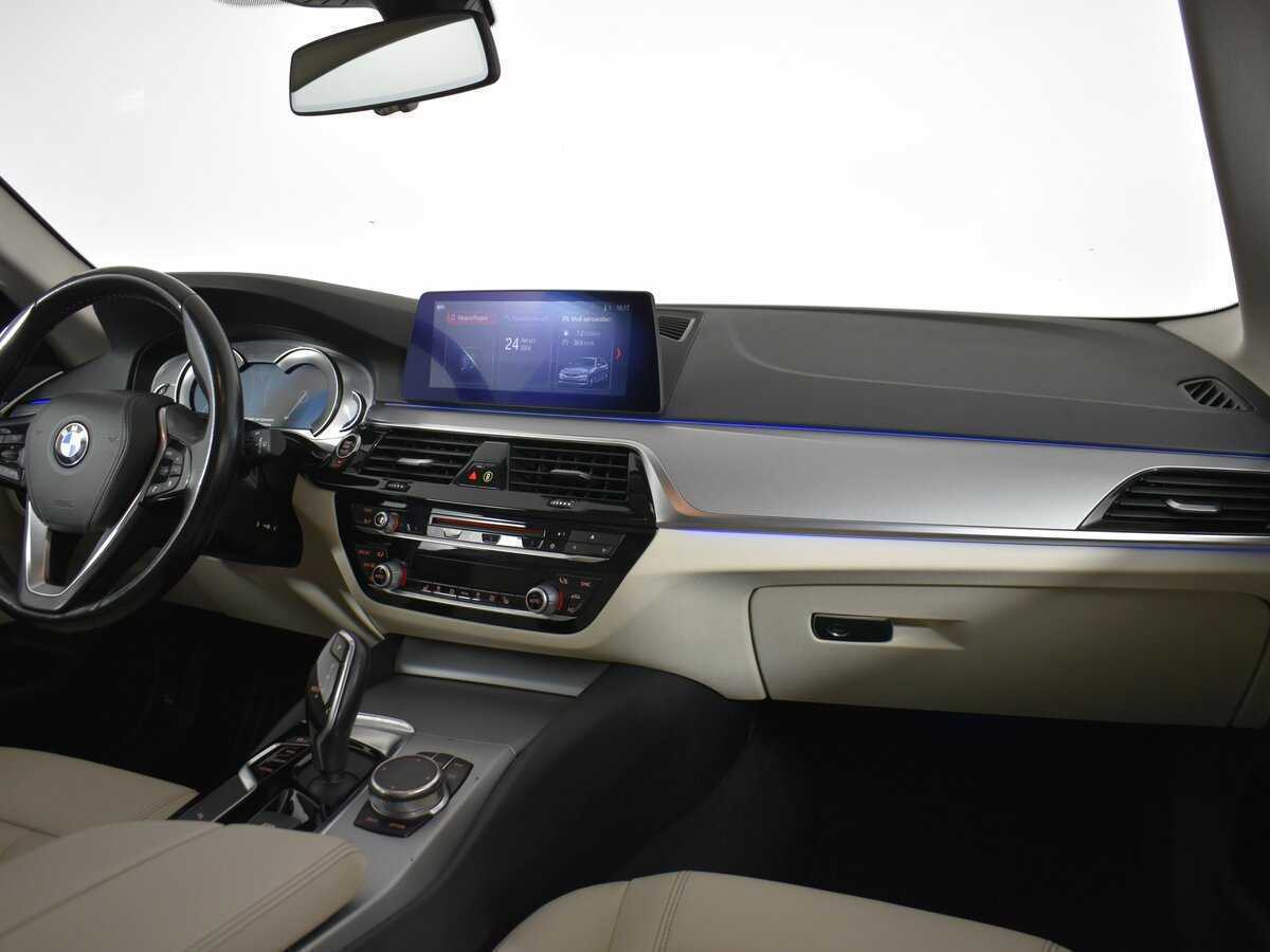 BMW 5 серии с пробегом — 2018 год. Фото: #15