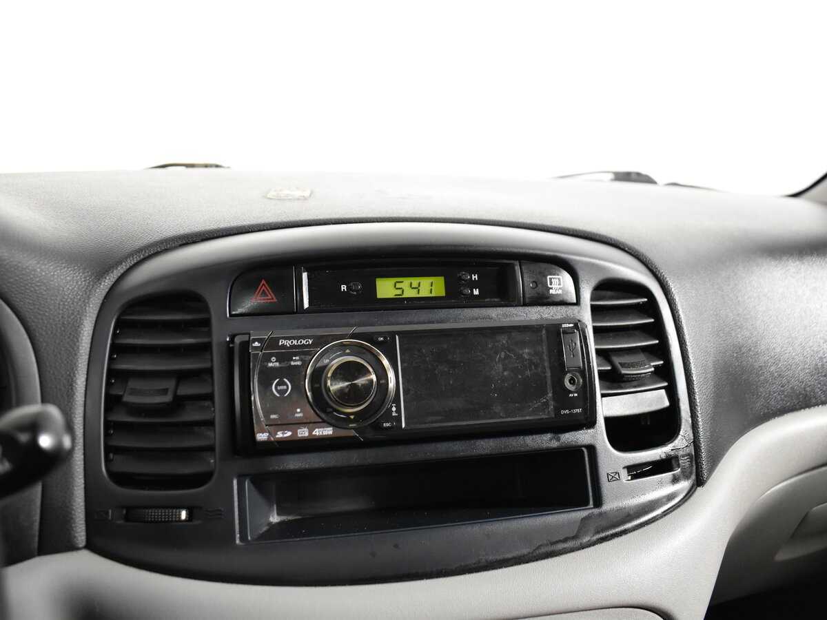 Hyundai Verna с пробегом — 2007 год. Фото: #12