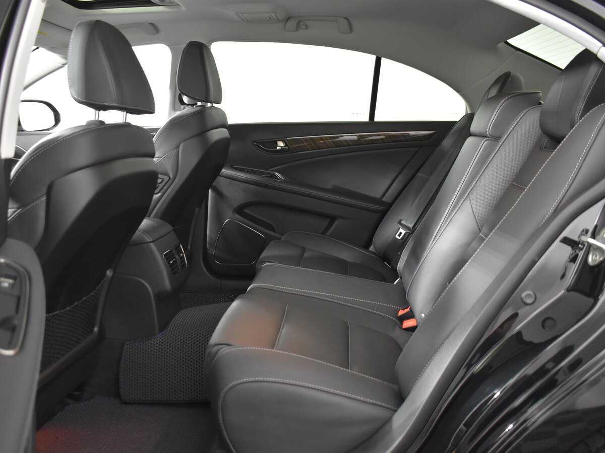 Hongqi H7 с пробегом — 2022 год. Фото: #7