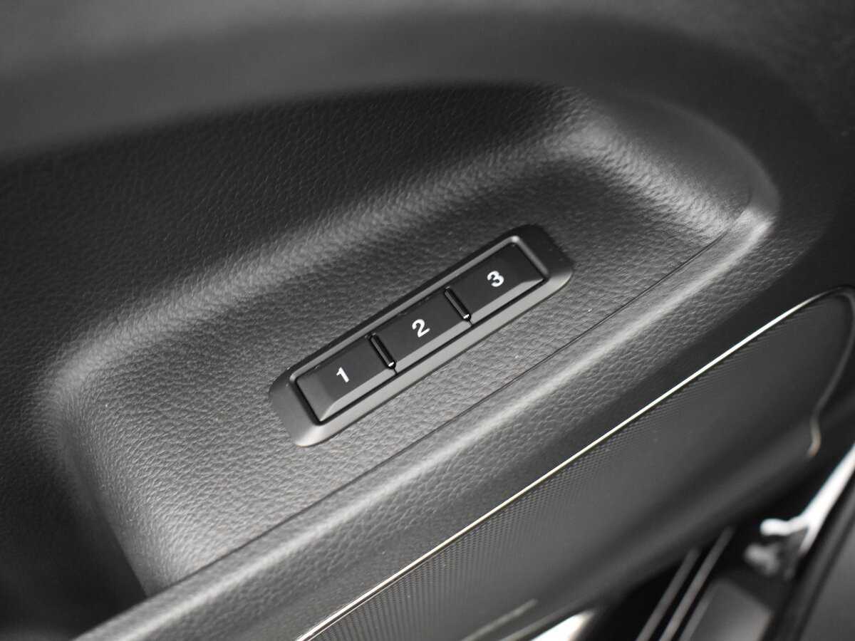 Hongqi H7 с пробегом — 2022 год. Фото: #14