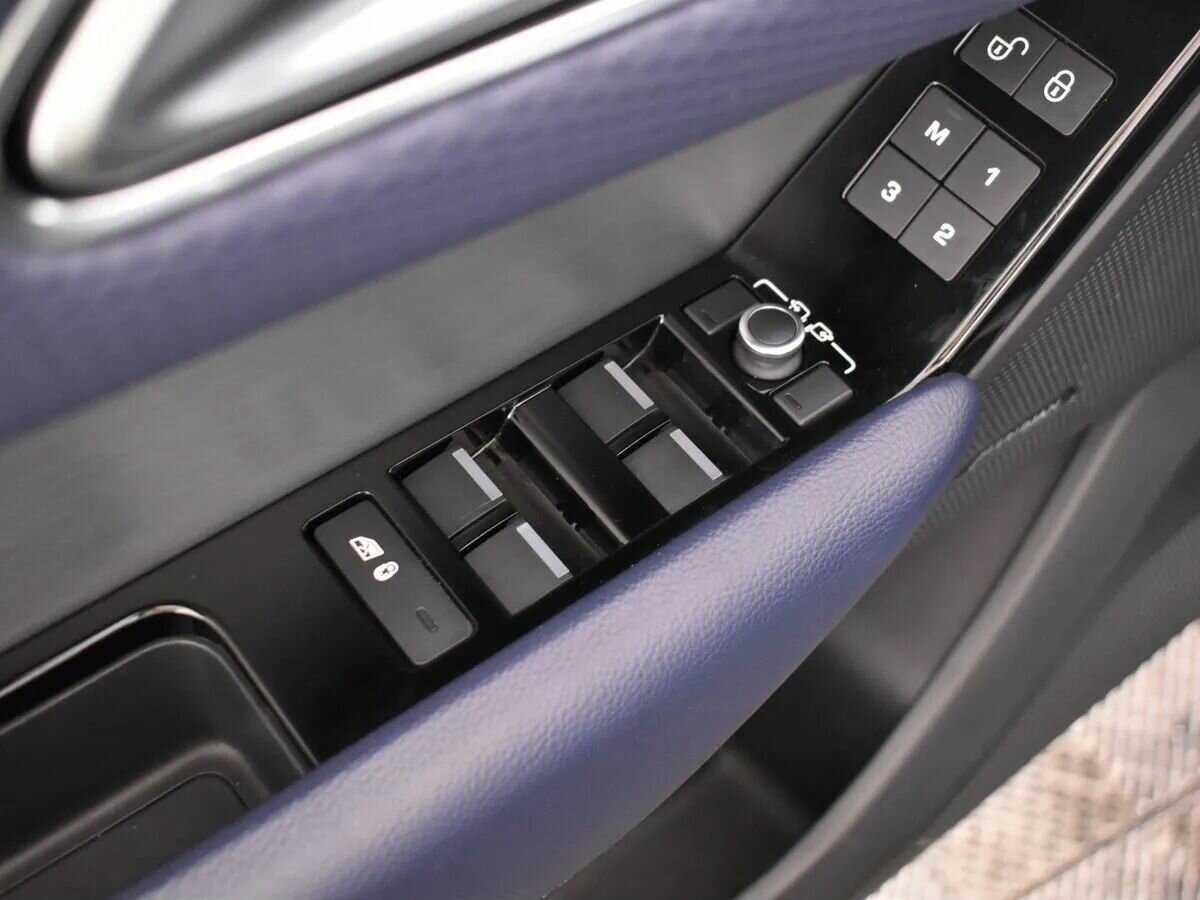 Land Rover Range Rover Velar с пробегом — 2019 год. Фото: #8