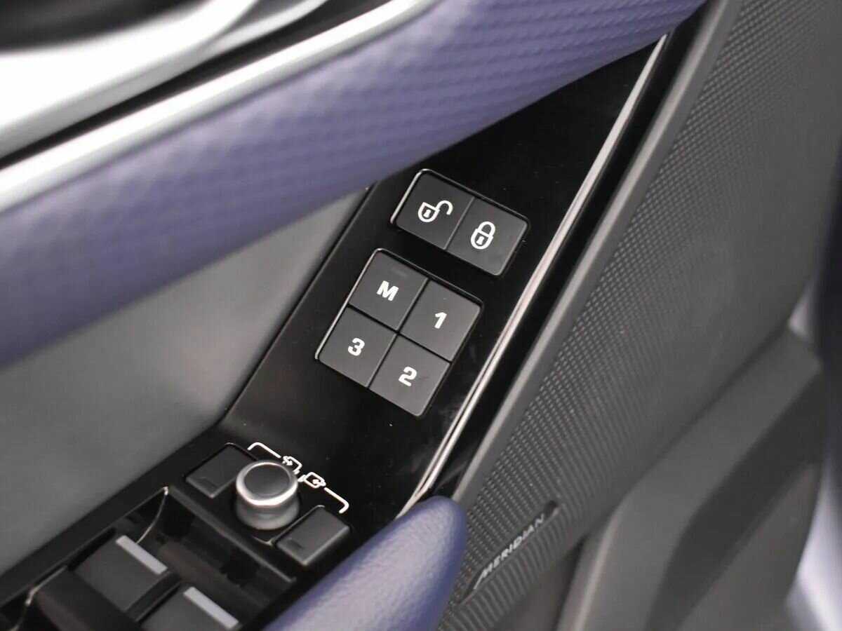 Land Rover Range Rover Velar с пробегом — 2019 год. Фото: #9