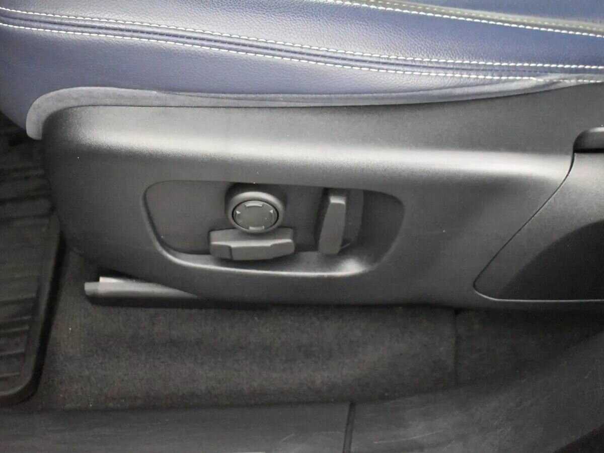 Land Rover Range Rover Velar с пробегом — 2019 год. Фото: #10