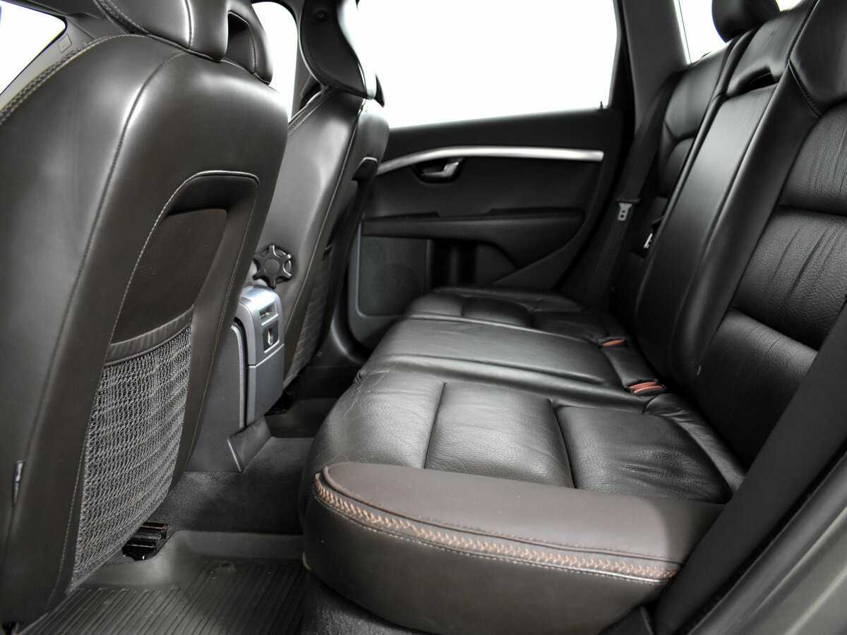 Volvo XC70 с пробегом — 2011 год. Фото: #10