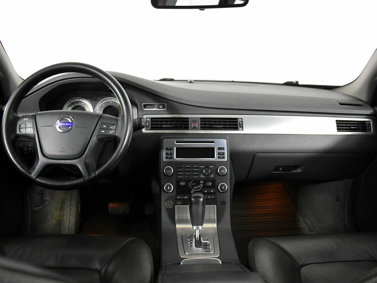 Volvo XC70 с пробегом — 2011 год. Фото: #12