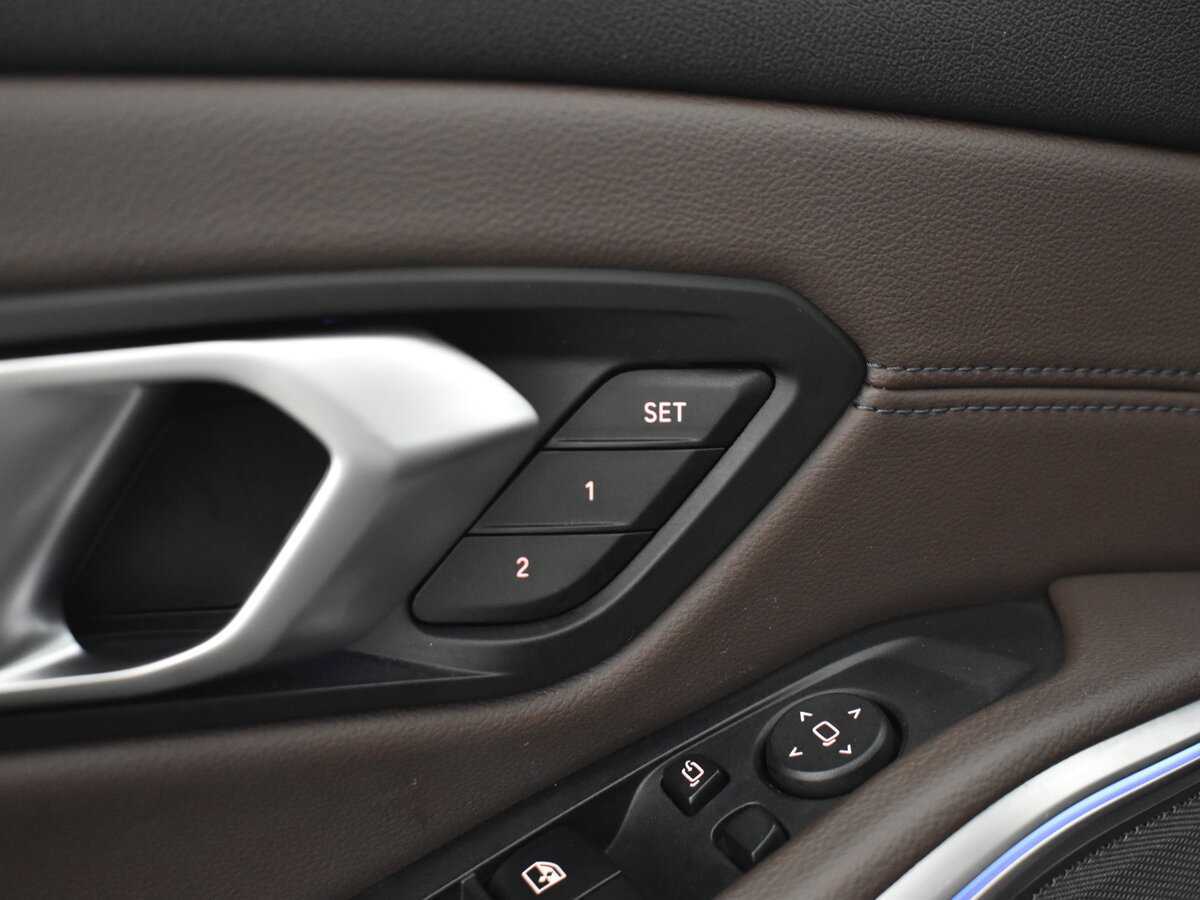 BMW 3 серии с пробегом — 2020 год. Фото: #9