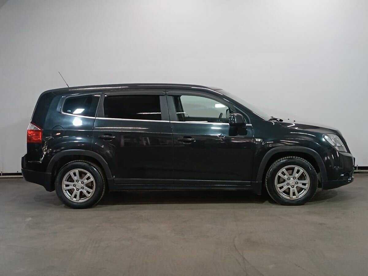 Chevrolet Orlando с пробегом — 2012 год. Фото: #4