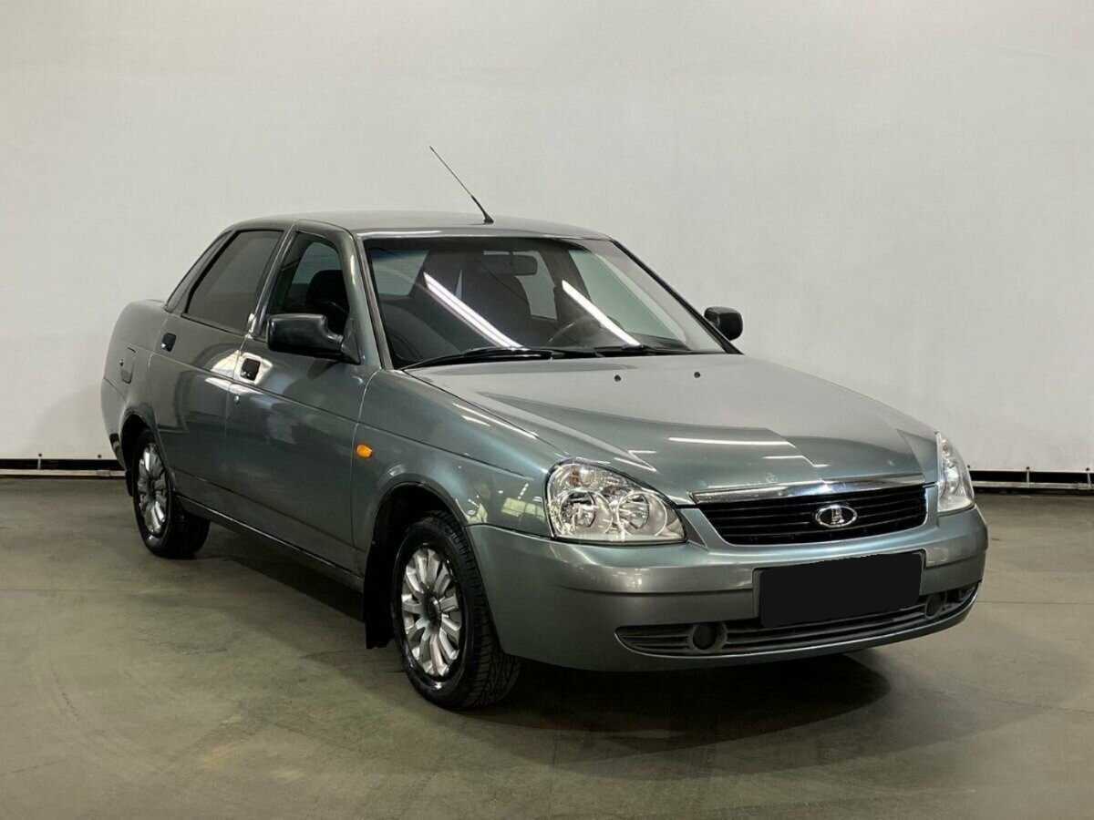 Lada (ВАЗ) Priora с пробегом — 2011 год. Фото: #2