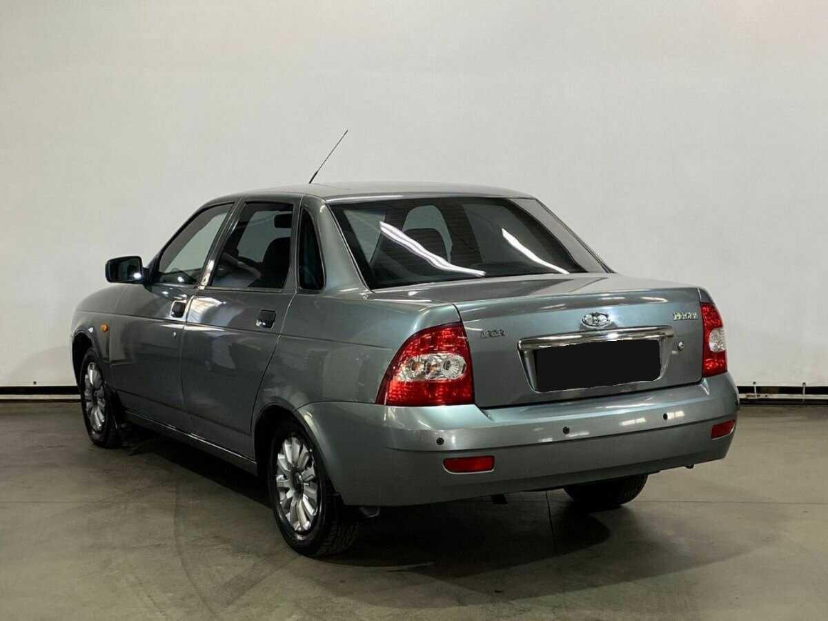 Lada (ВАЗ) Priora с пробегом — 2011 год. Фото: #6