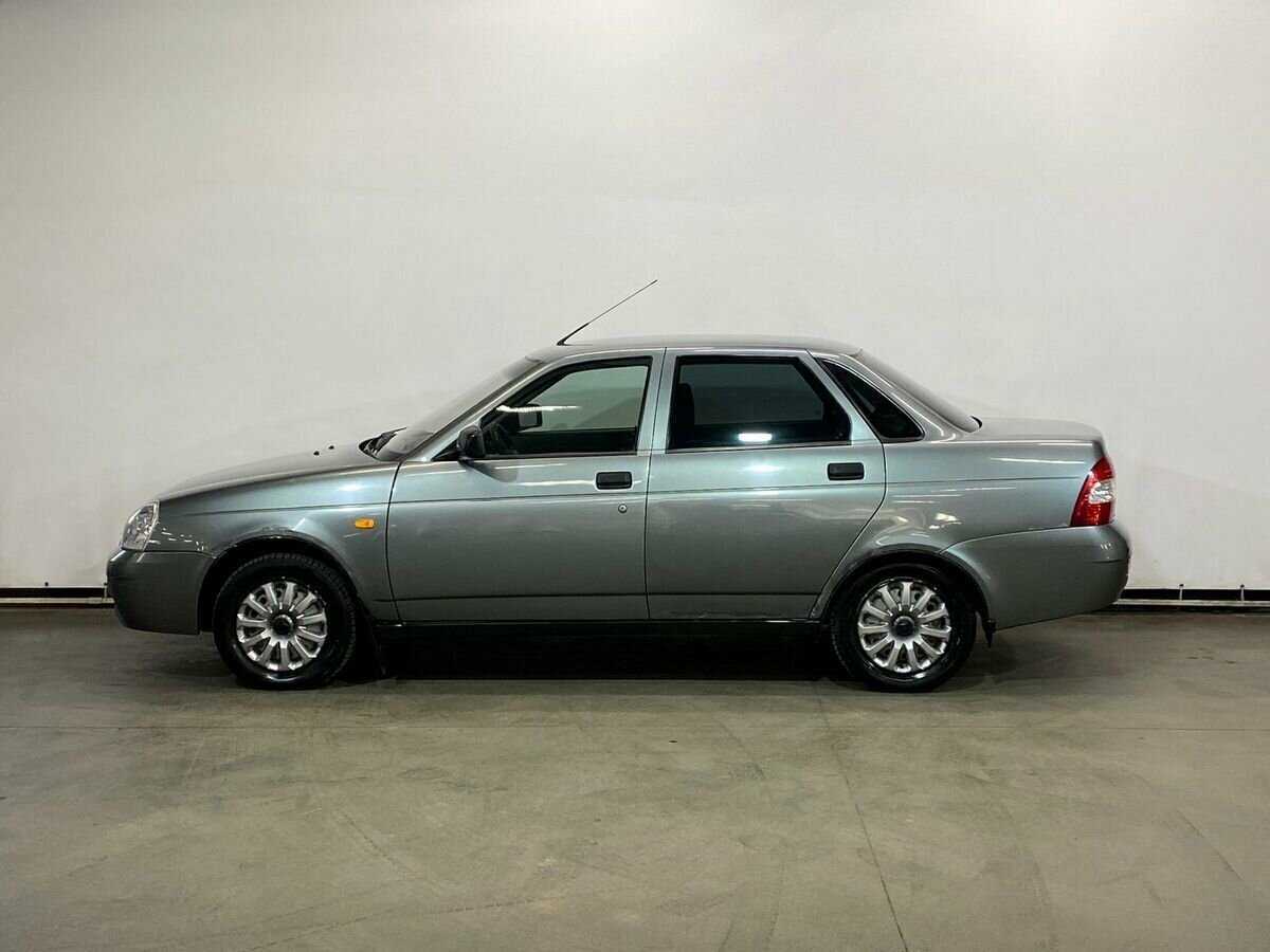 Lada (ВАЗ) Priora с пробегом — 2011 год. Фото: #7