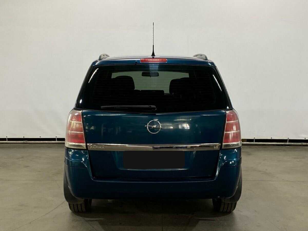 Opel Zafira с пробегом — 2006 год. Фото: #5