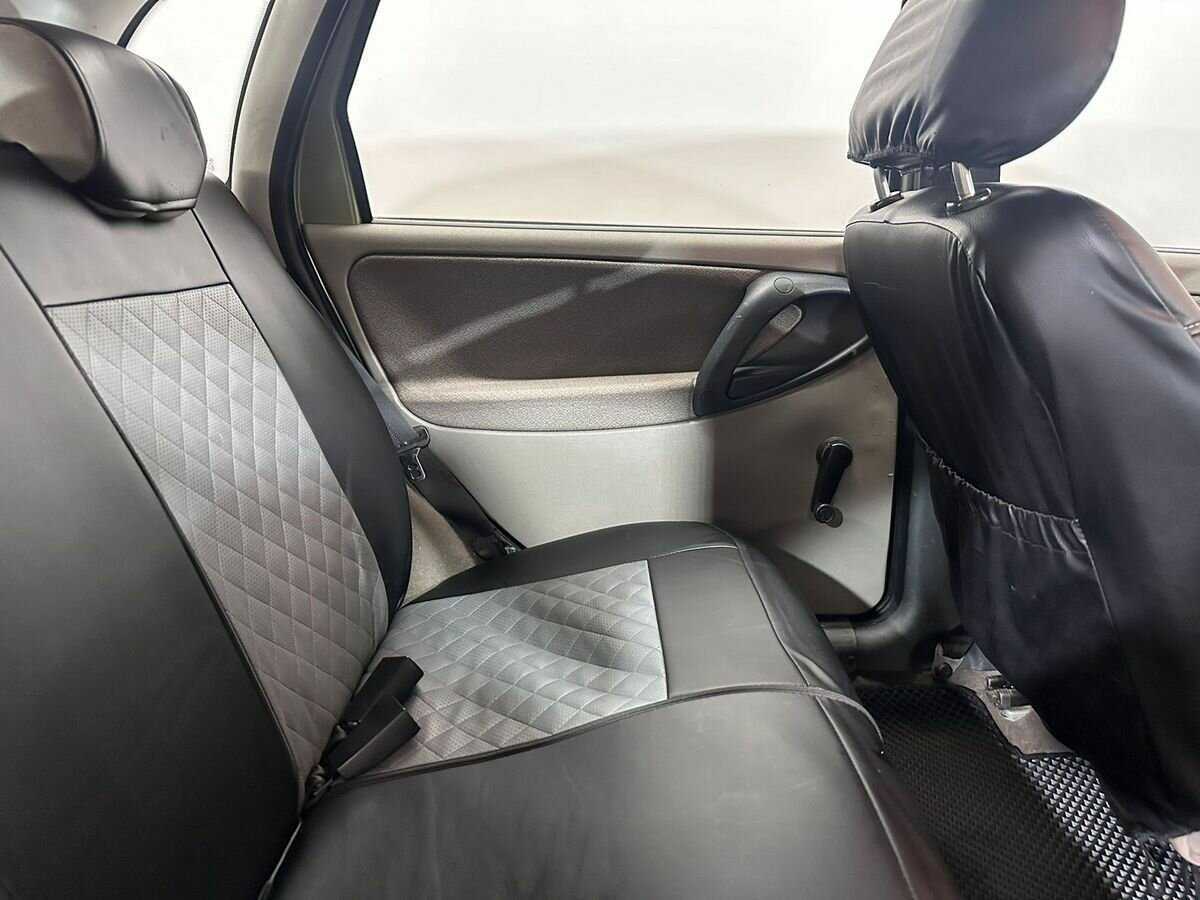 Lada (ВАЗ) Kalina с пробегом — 2011 год. Фото: #10