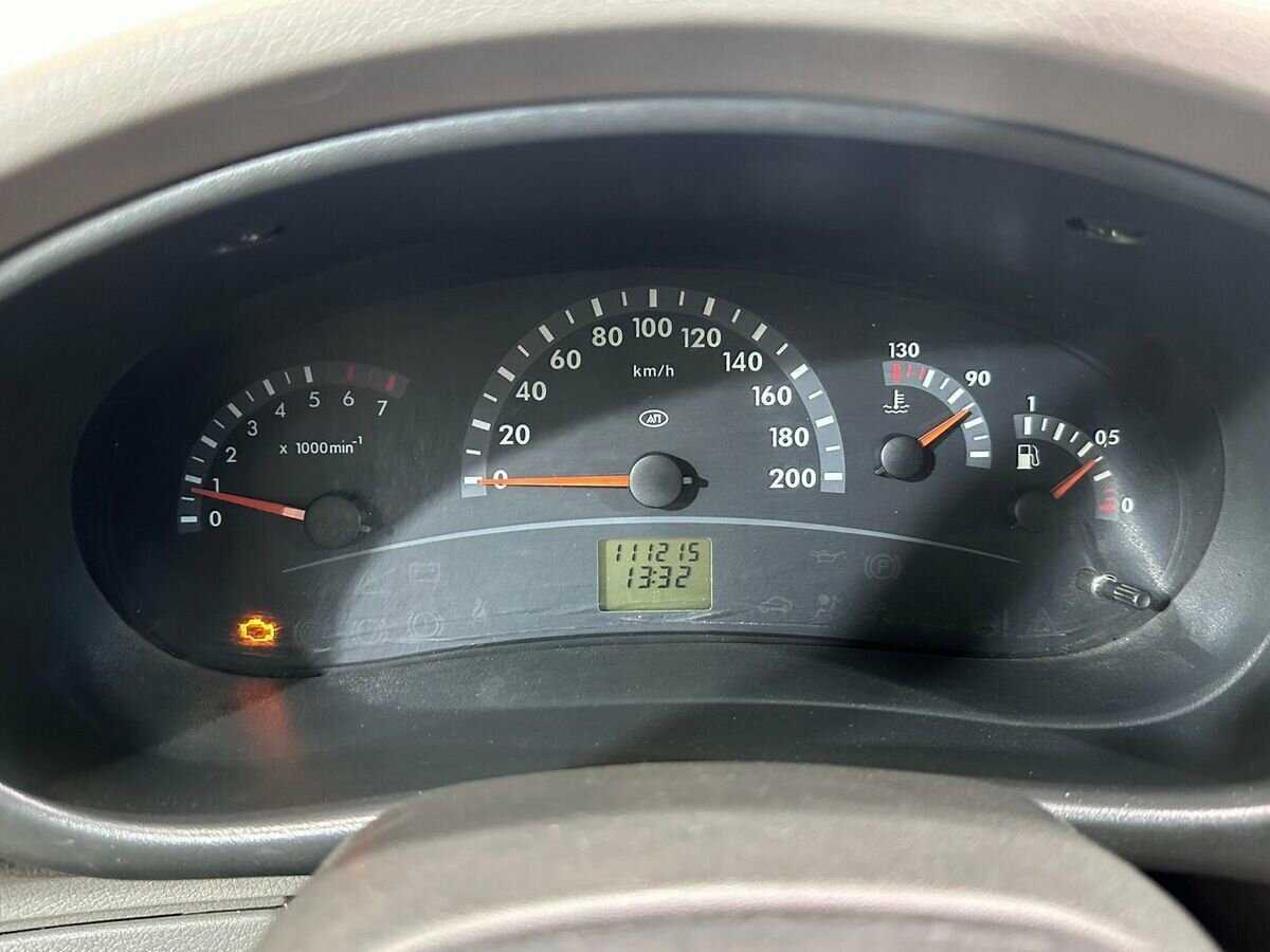 Lada (ВАЗ) Kalina с пробегом — 2011 год. Фото: #11