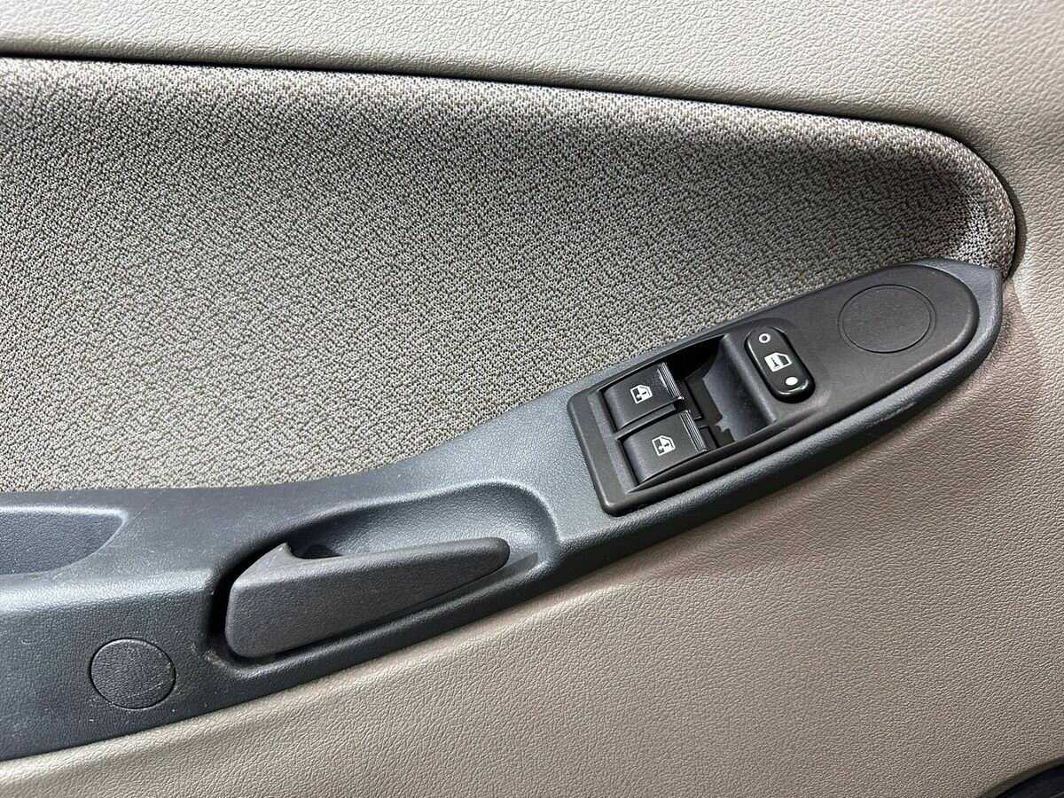 Lada (ВАЗ) Kalina с пробегом — 2011 год. Фото: #13