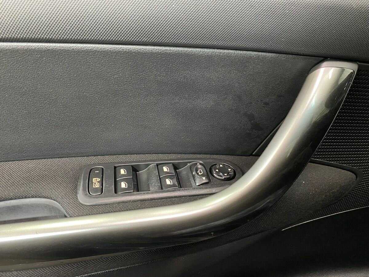 Peugeot 308 с пробегом — 2011 год. Фото: #14