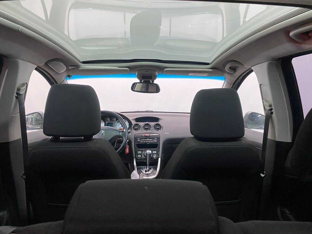 Peugeot 308 с пробегом — 2011 год. Фото: #15