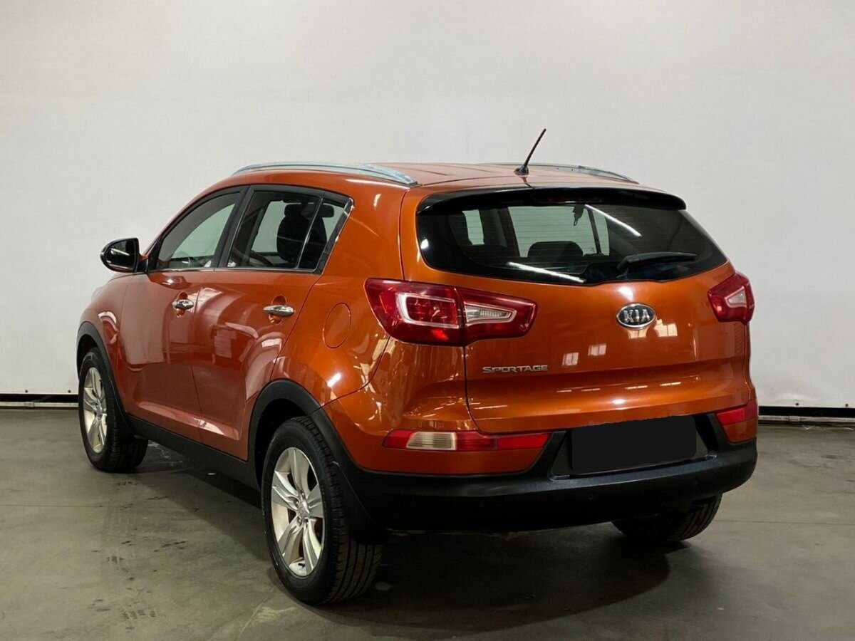 Kia Sportage с пробегом — 2012 год. Фото: #6