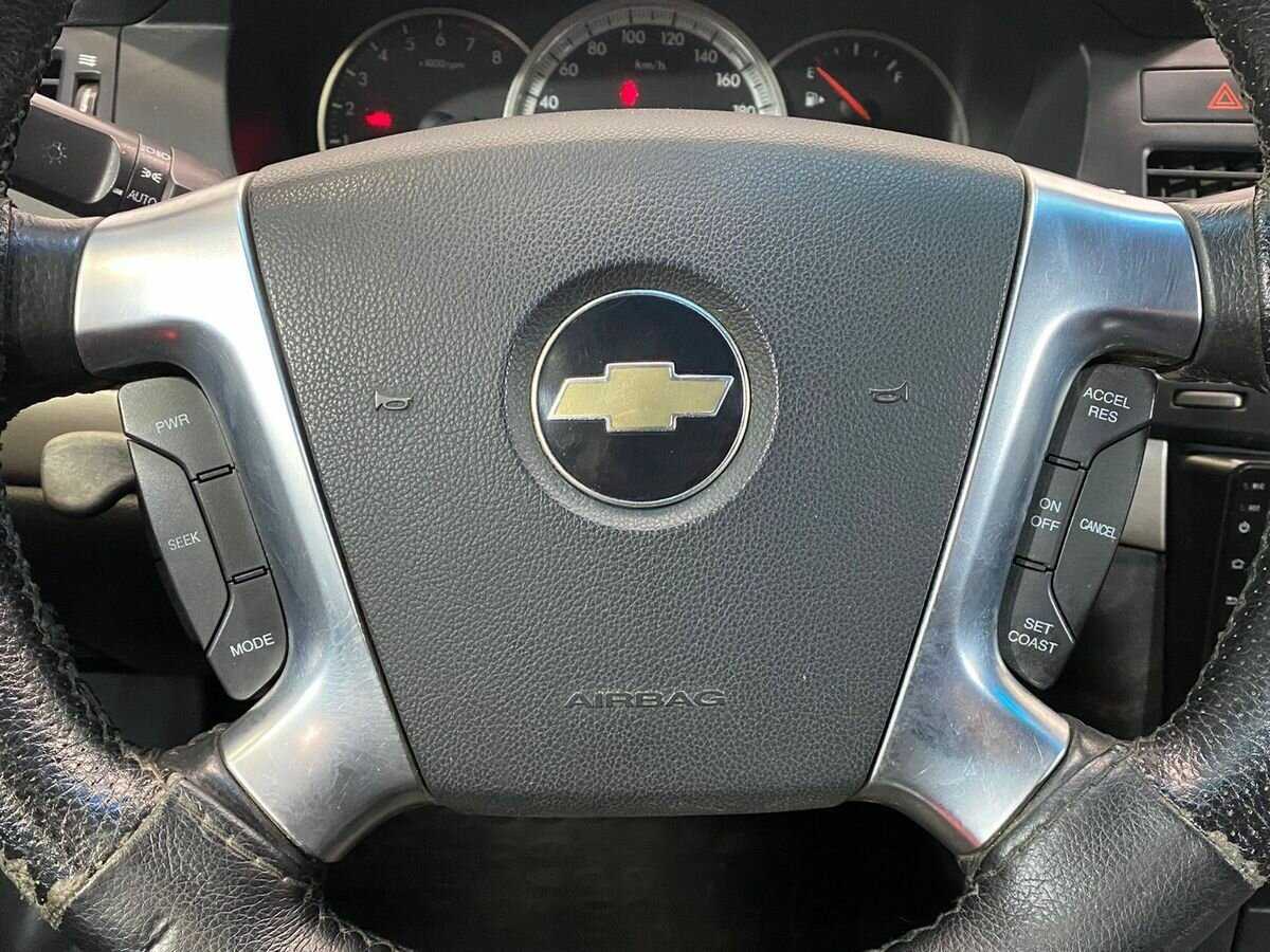 Chevrolet Epica с пробегом — 2008 год. Фото: #15