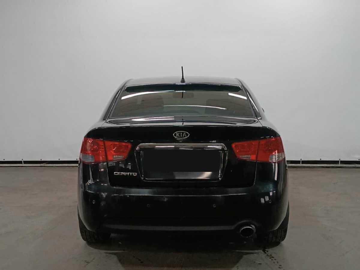 Kia Cerato с пробегом — 2011 год. Фото: #5