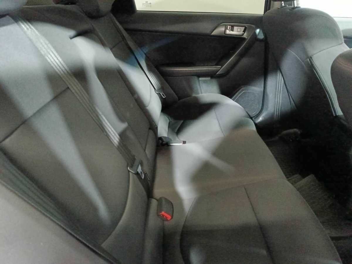 Kia Cerato с пробегом — 2011 год. Фото: #10