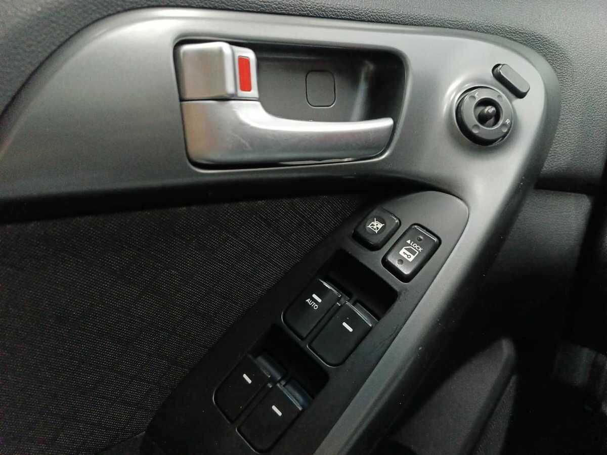 Kia Cerato с пробегом — 2011 год. Фото: #15