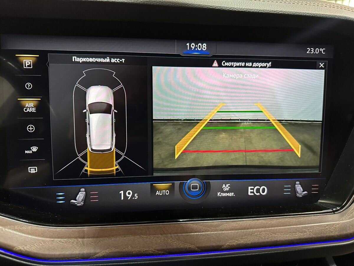 Volkswagen Touareg с пробегом — 2020 год. Фото: #14